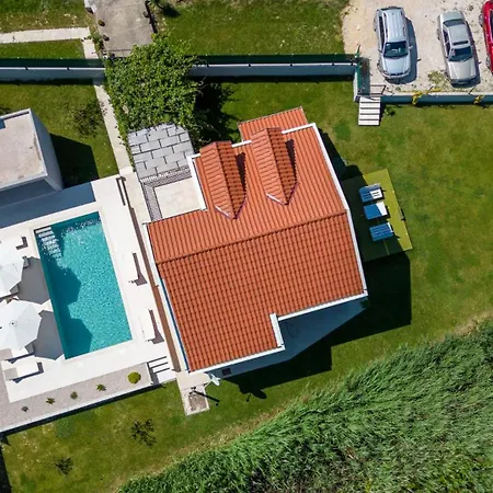 Villa Miamare By Guide *