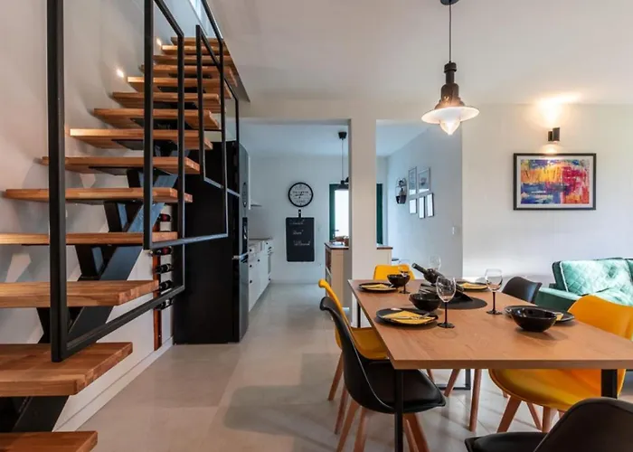 Villa Miamare By Guide