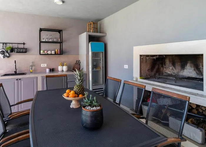 Miamare By Guide * Buk Vlaka